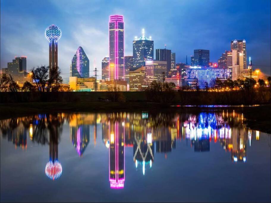 Апартаменты 6 Min To Ut Southwestern_Fast Wi-Fi Даллас Экстерьер фото